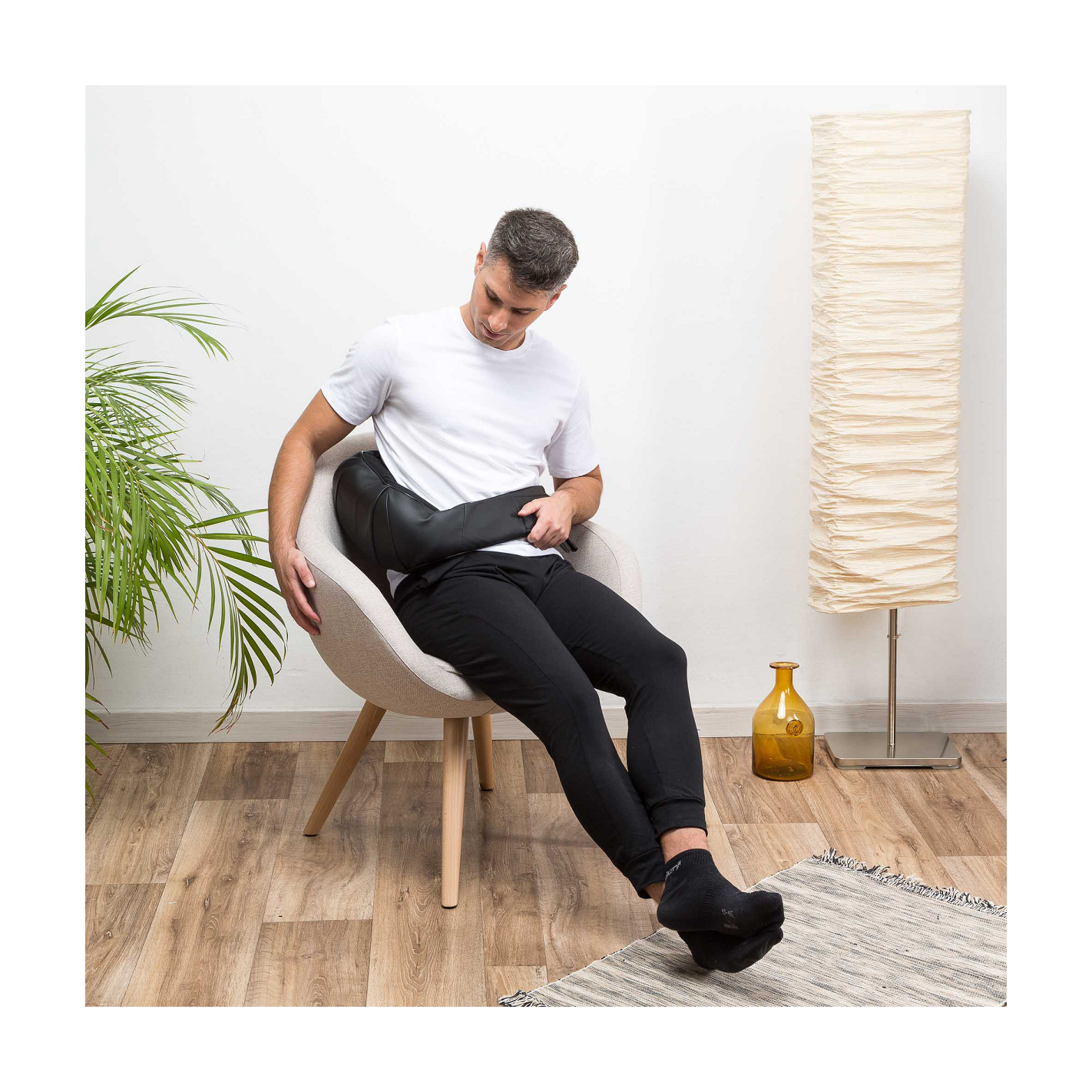 MONDO Neck, shoulder and back massager I Infrared thermotherapy I Infrared thermotherapy