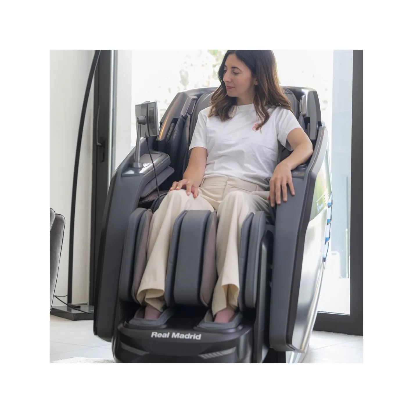 Massagesessel LEGEND PRO 9D Limited Ed – Offizielles REAL MADRID Produkt